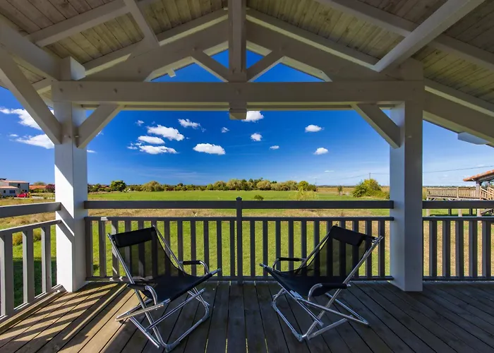 1 Maison Et Son Sur Pilotis