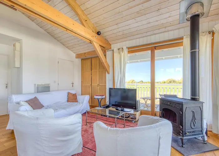 1 Maison Et Son Sur Pilotis Feriehus