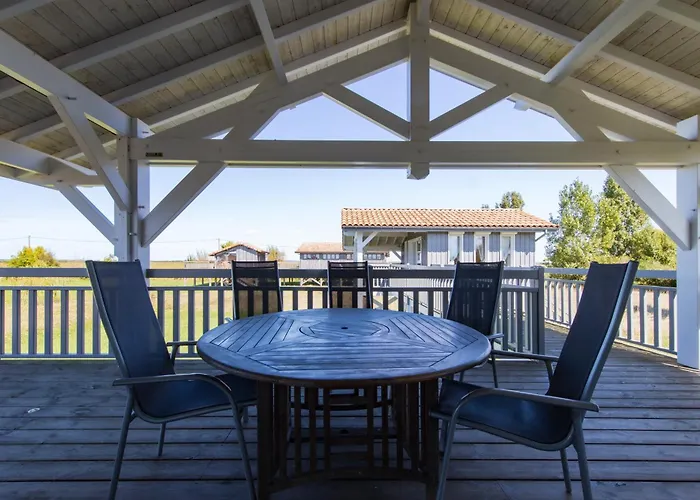 1 Maison Et Son Sur Pilotis Feriehus Talais