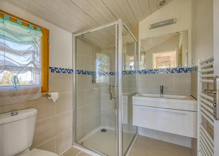 1 Maison Et Son Sur Pilotis